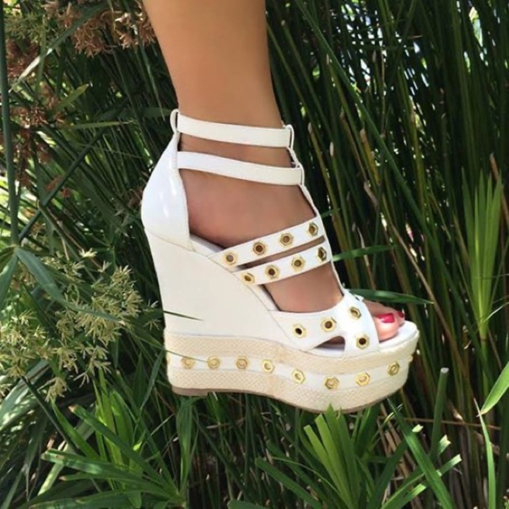 Scene by shoe dazzle